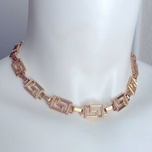 Necklace Gold tone